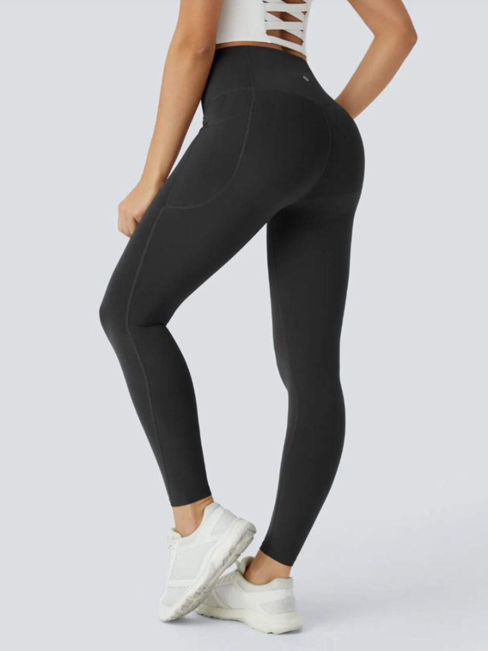 Halara High Waisted Butt Lifting Tummy Control Pocket Leggings M